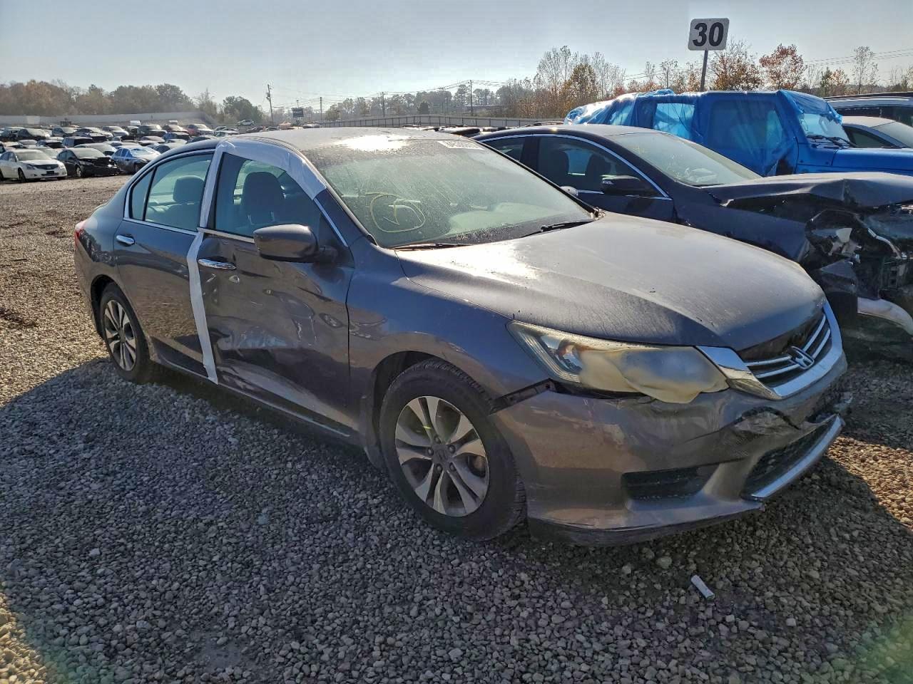 2013 HONDA ACCORD LX photo 4