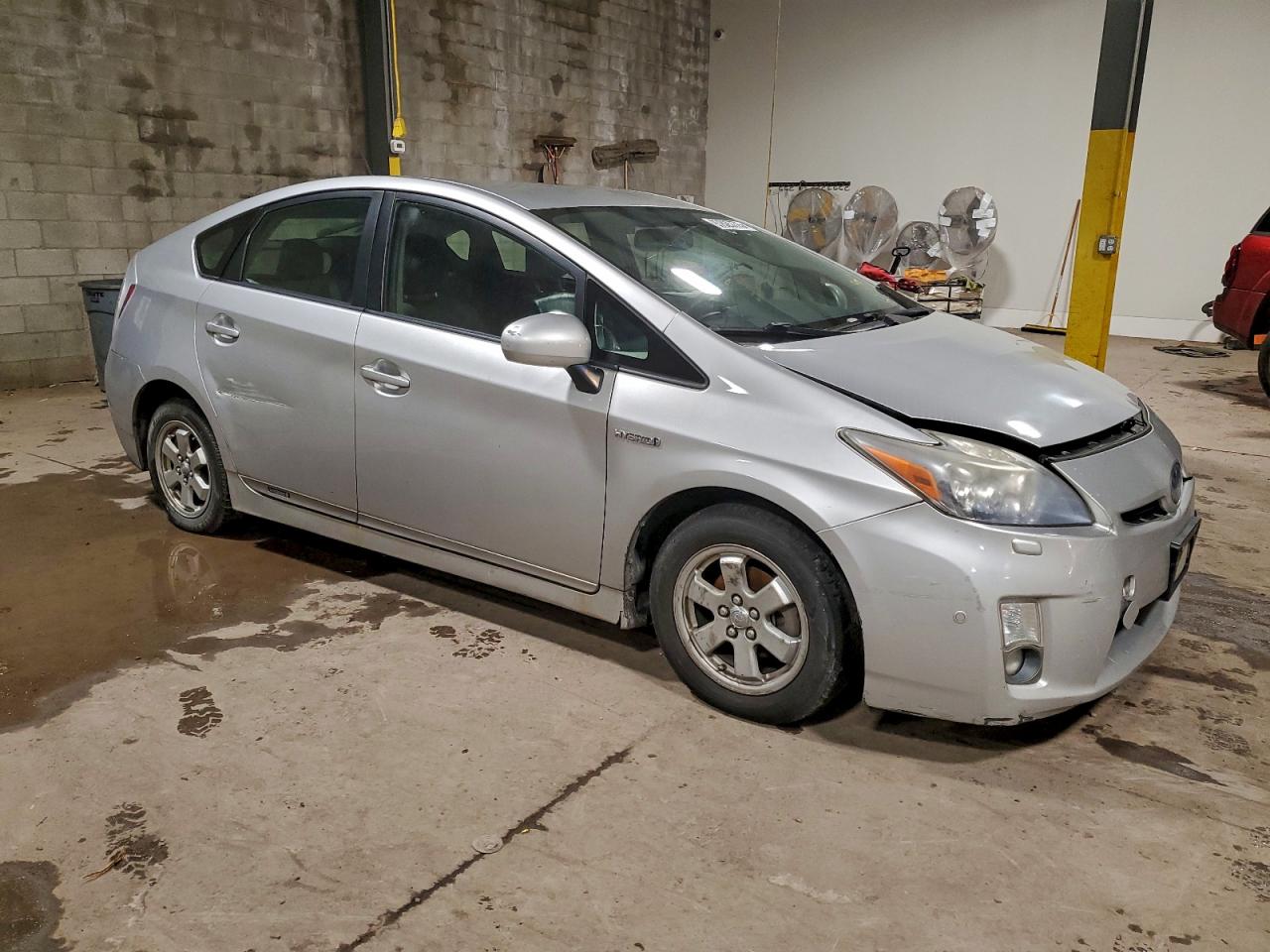 2010 TOYOTA PRIUS photo 4