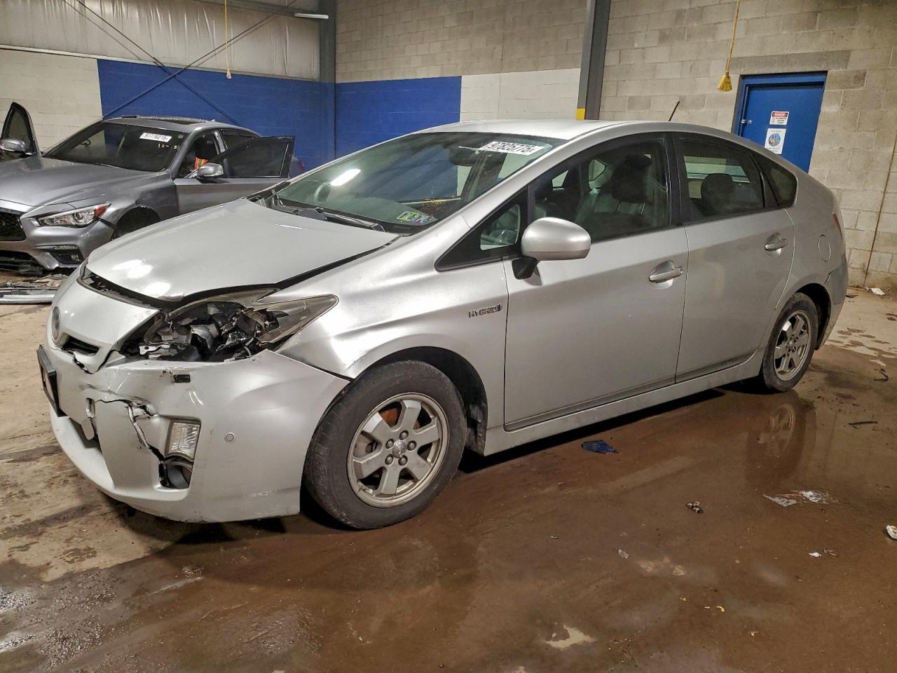 2010 TOYOTA PRIUS