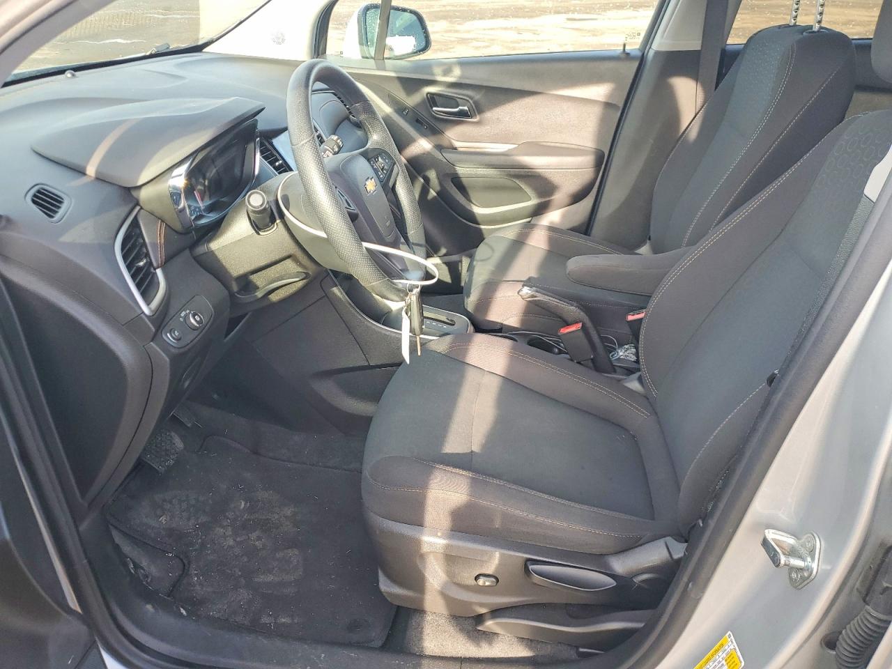 2020 CHEVROLET TRAX LS photo 7