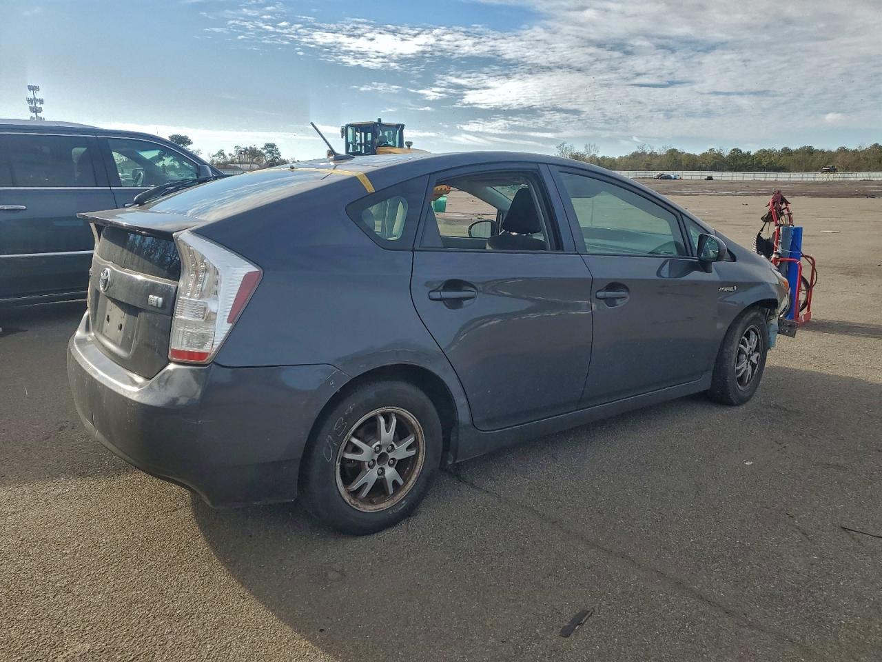 2011 TOYOTA PRIUS photo 3