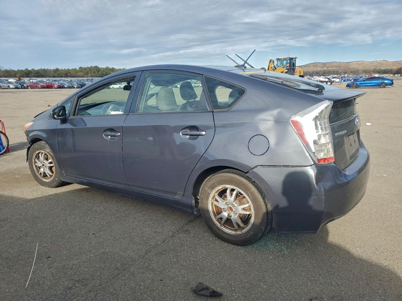 2011 TOYOTA PRIUS photo 2