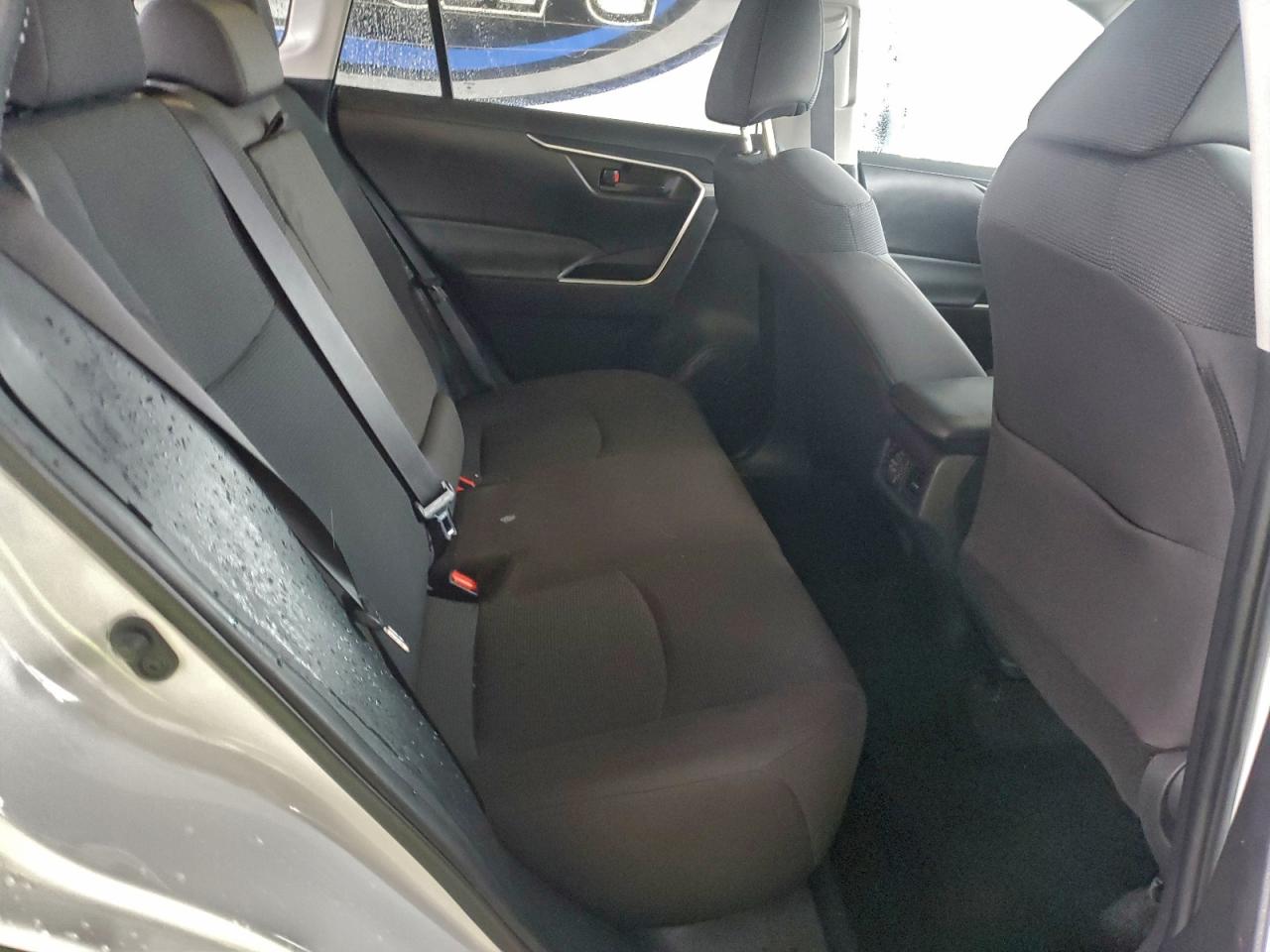 2024 TOYOTA RAV4 LE photo 10
