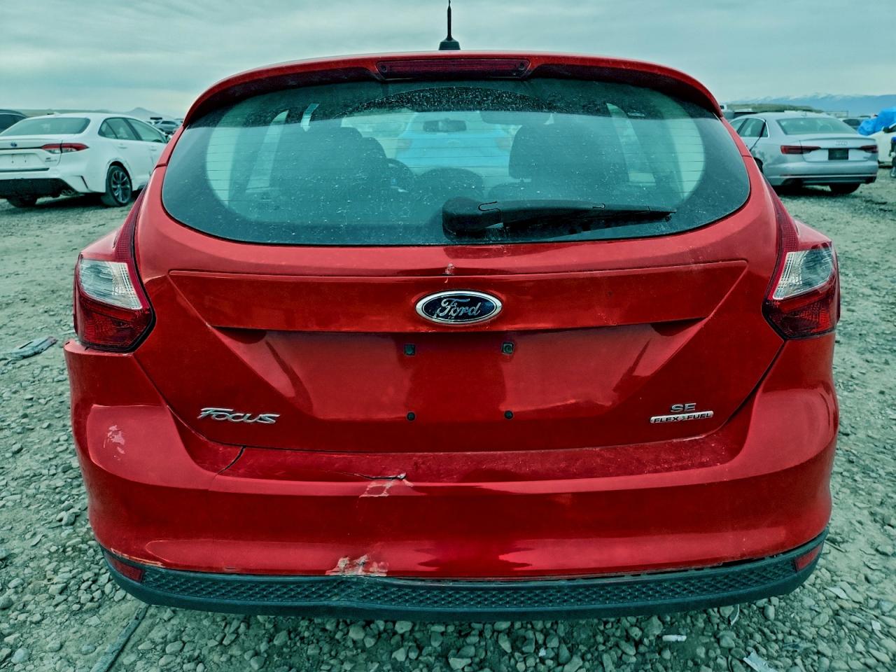 2014 FORD FOCUS SE photo 16