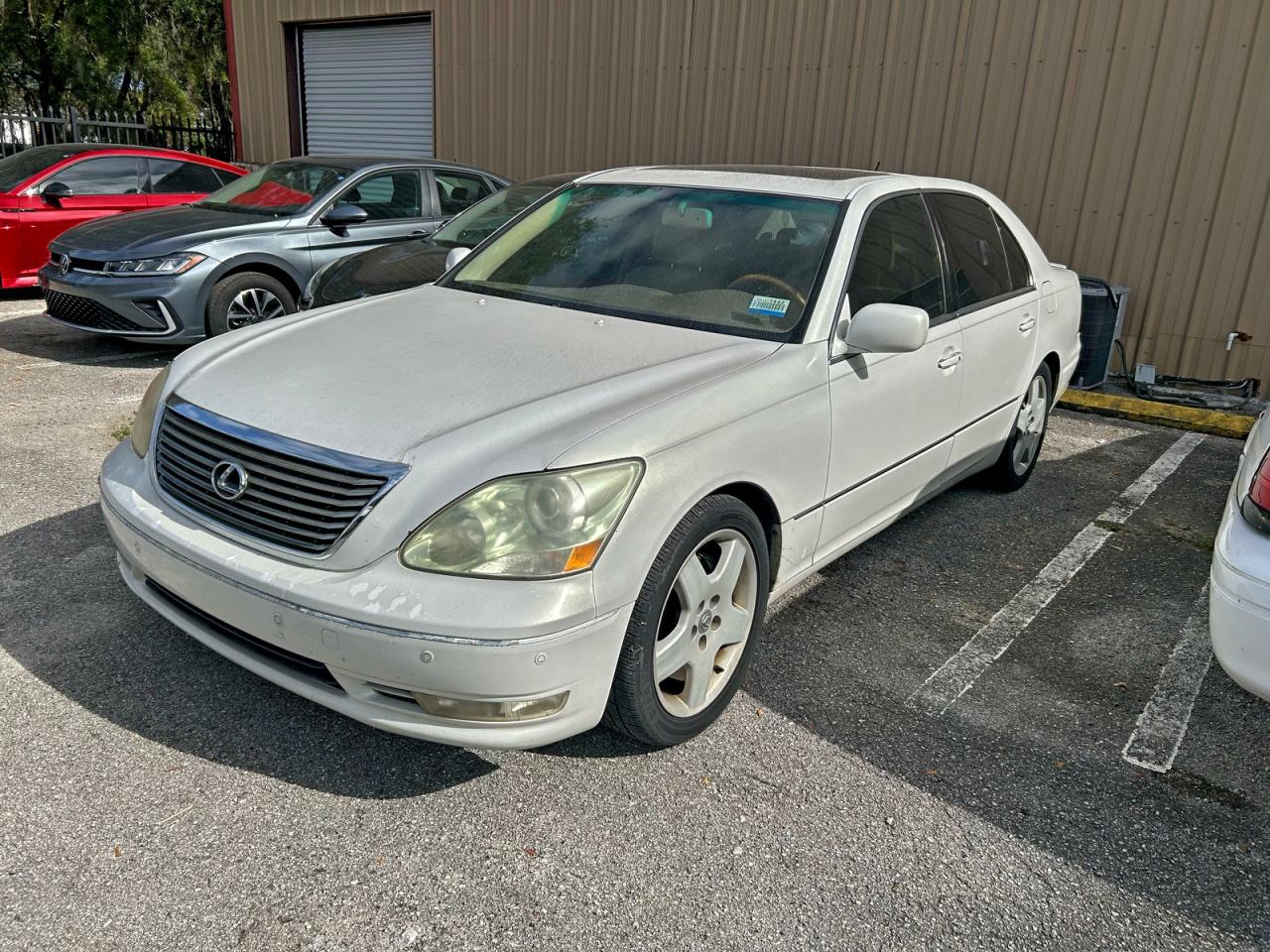 2005 LEXUS LS 430 photo 2