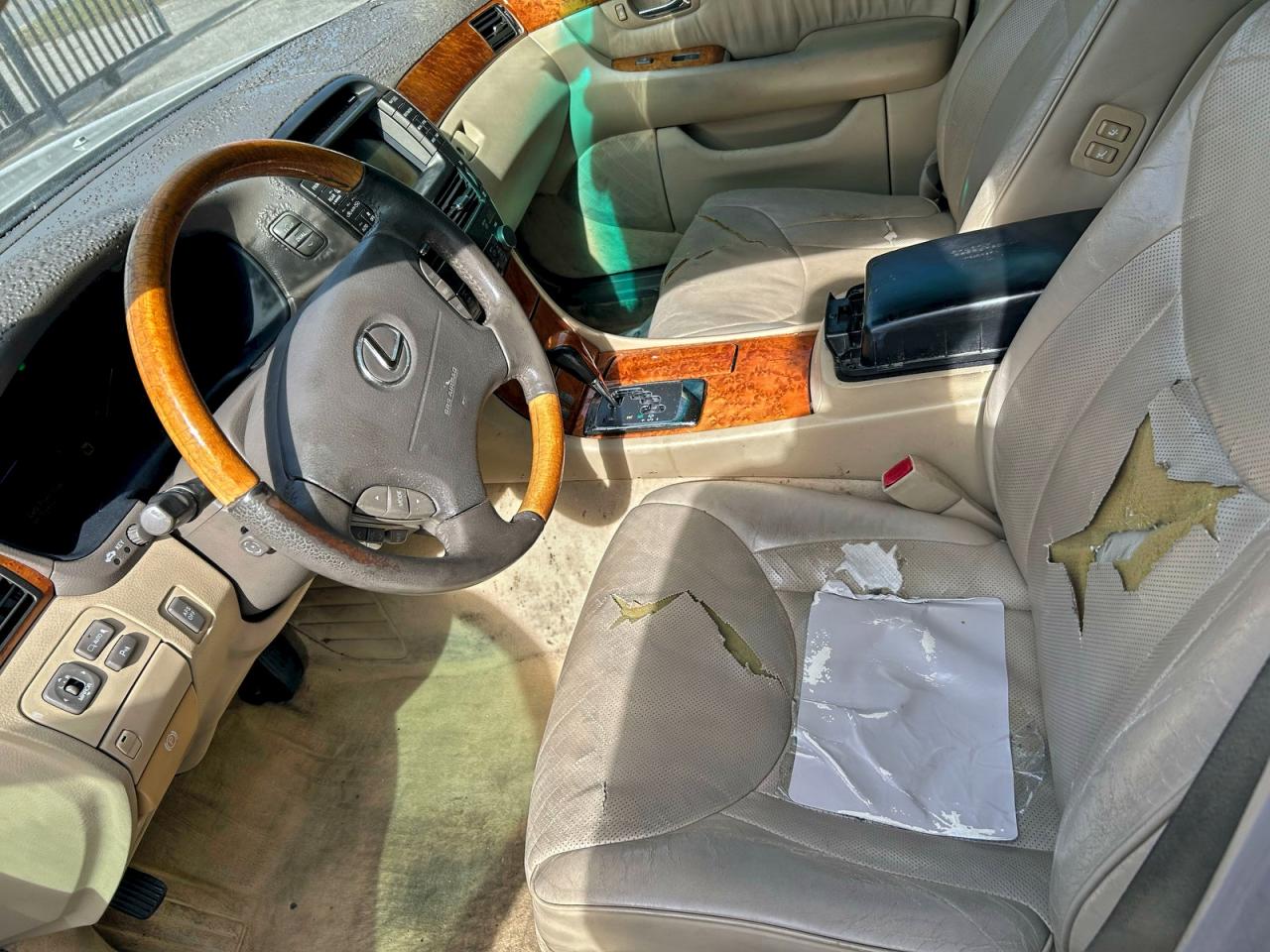 2005 LEXUS LS 430 photo 13