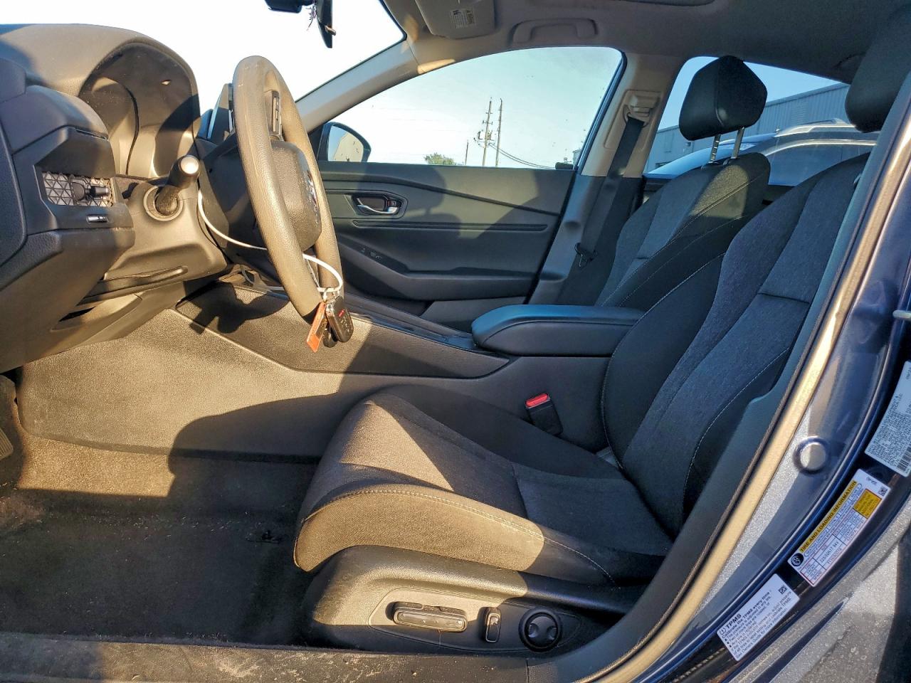 2024 HONDA ACCORD EX photo 7
