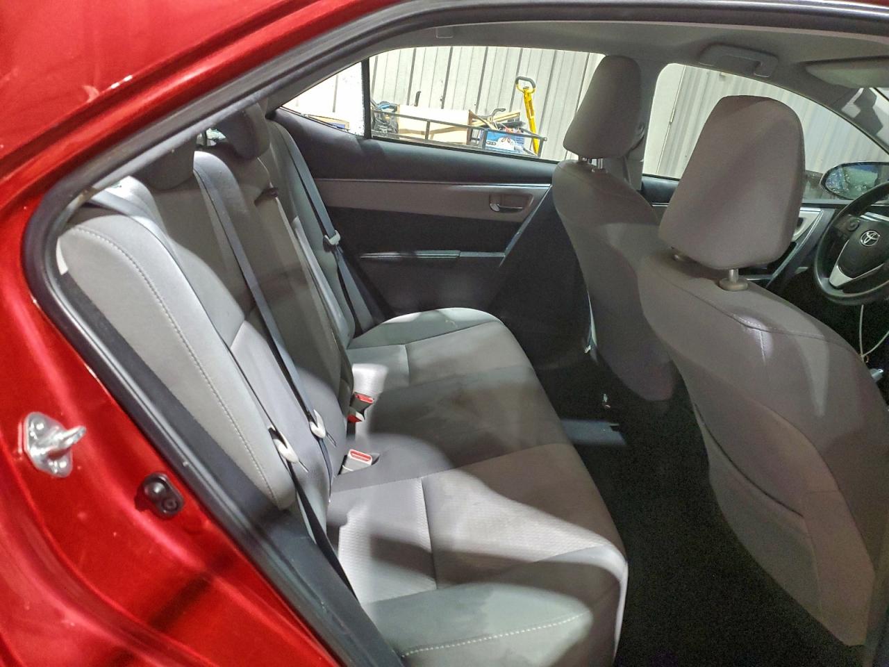 2015 TOYOTA COROLLA L photo 10