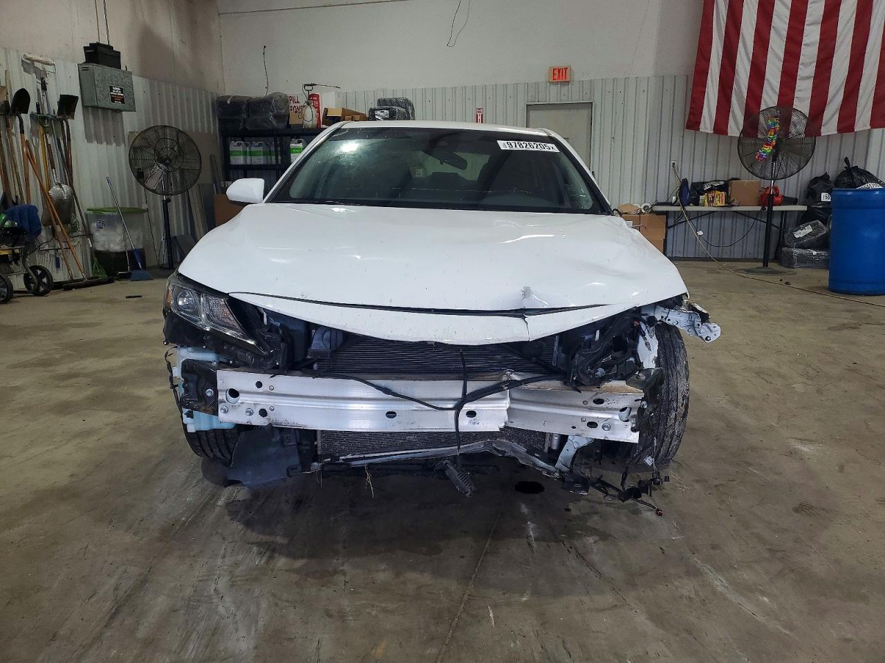 2022 TOYOTA CAMRY LE photo 5