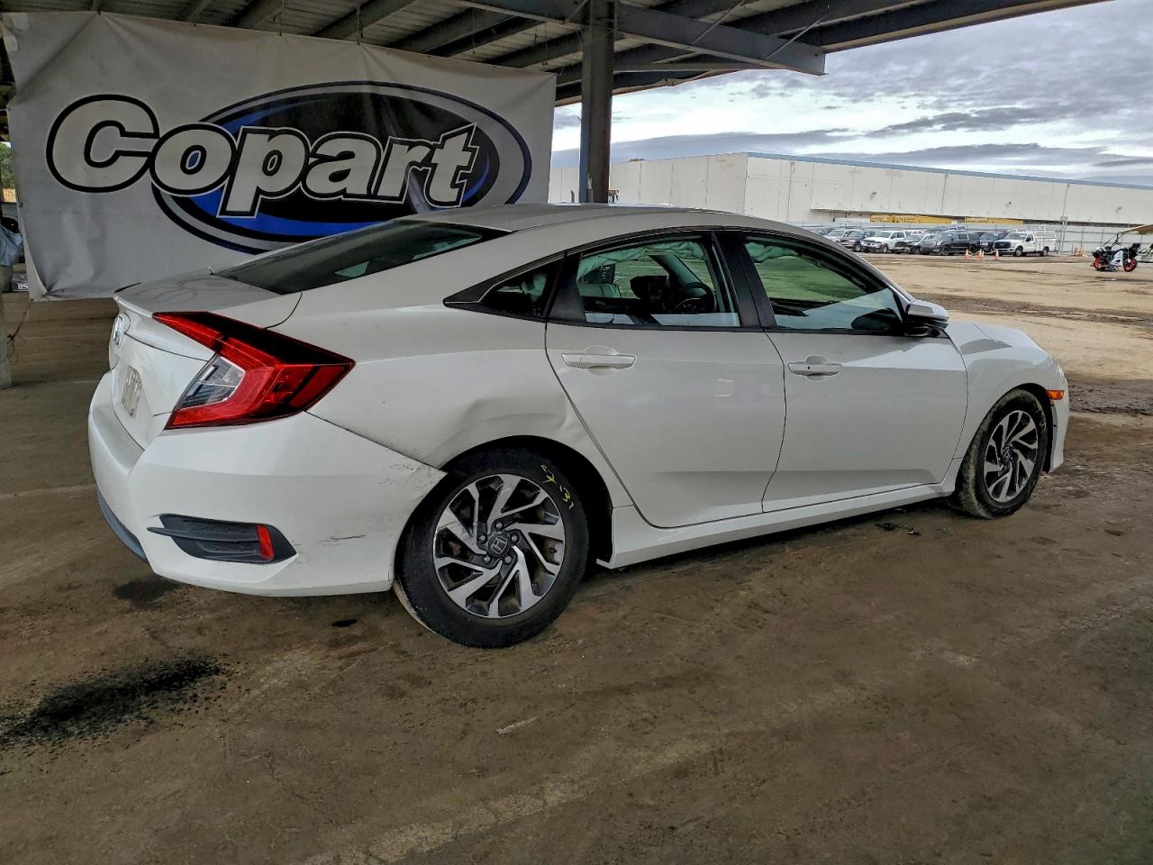 2016 HONDA CIVIC EX photo 3