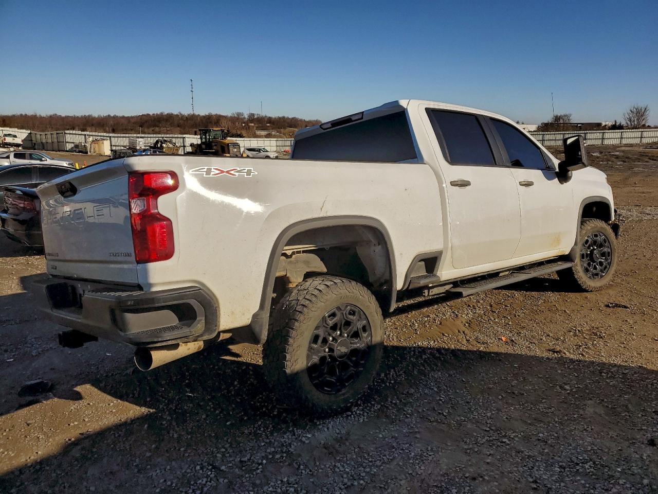 2021 CHEVROLET SILVERADO K2500 CUSTOM photo 3