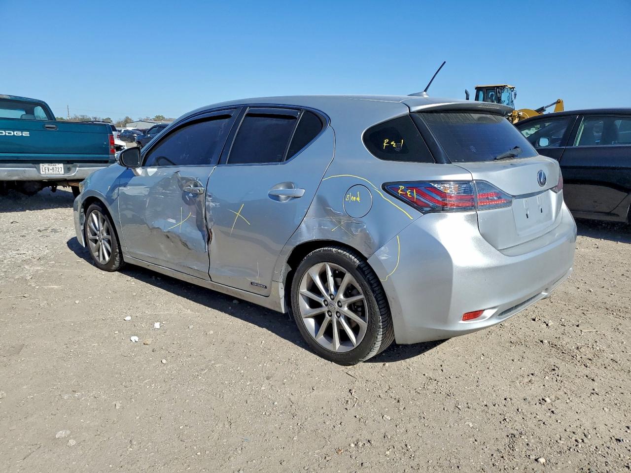 2013 LEXUS CT 200 photo 2