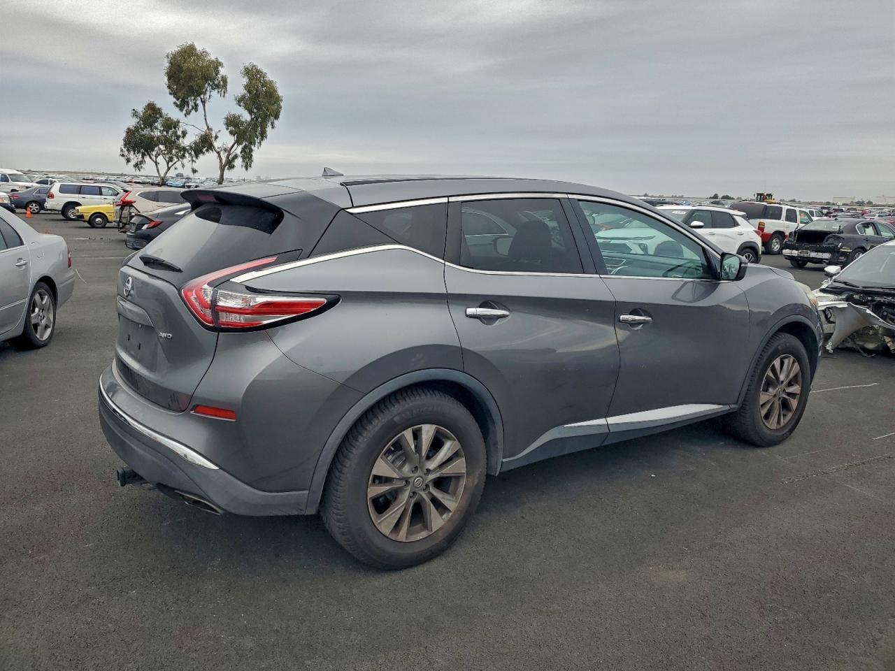 2015 NISSAN MURANO S photo 3