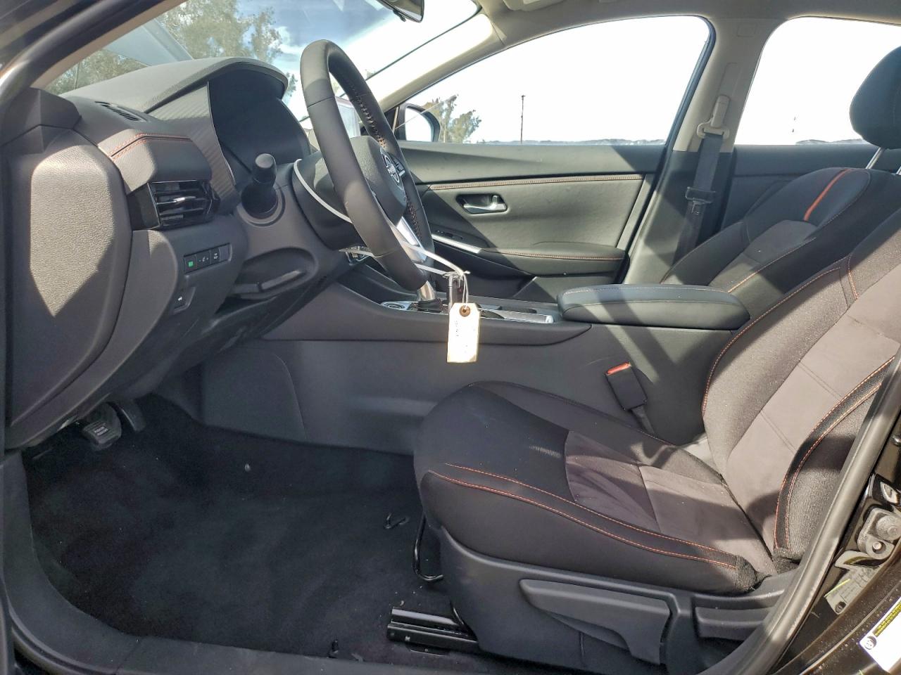 2025 NISSAN SENTRA SR photo 7
