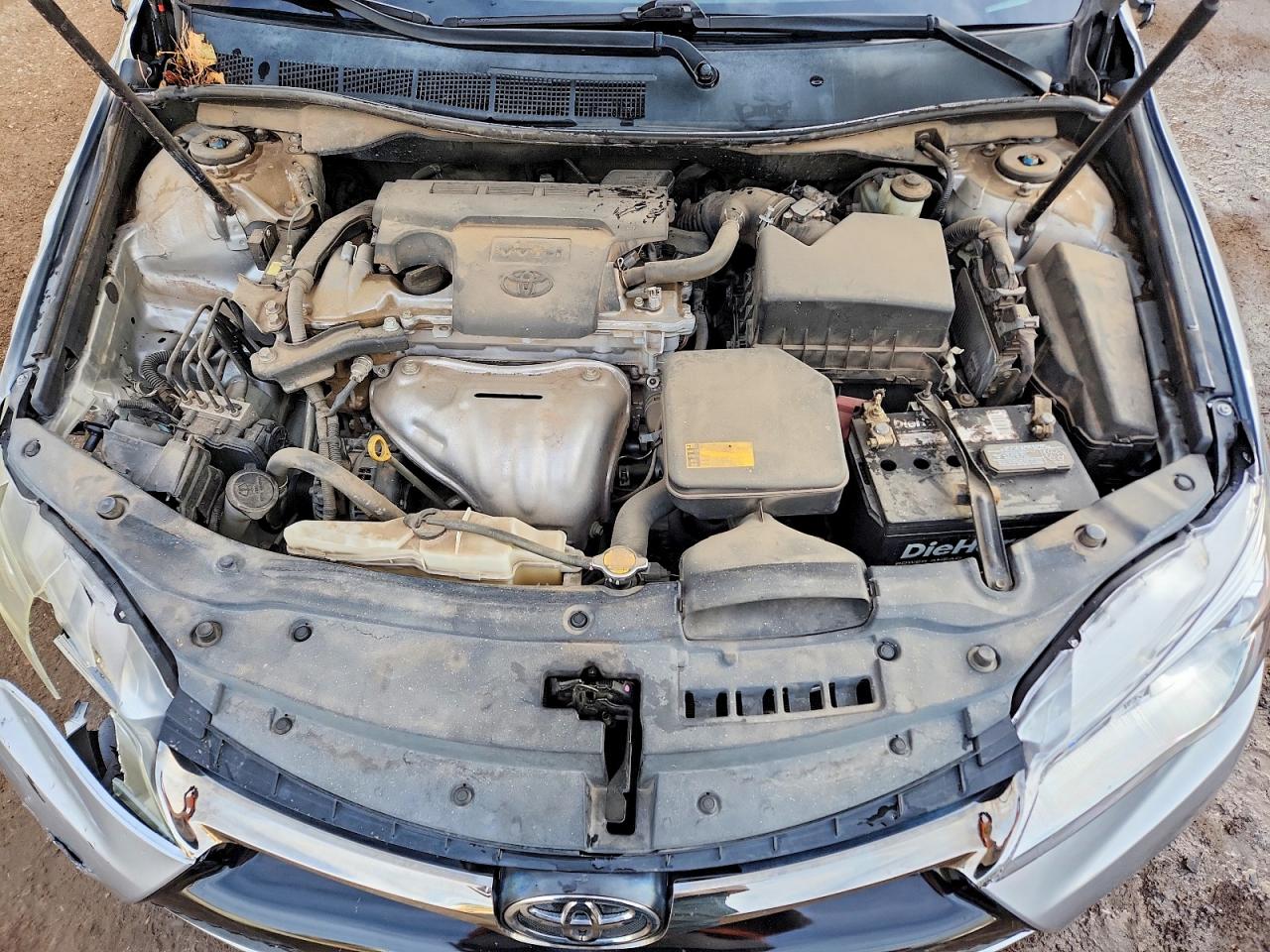 2015 TOYOTA CAMRY SE photo 11