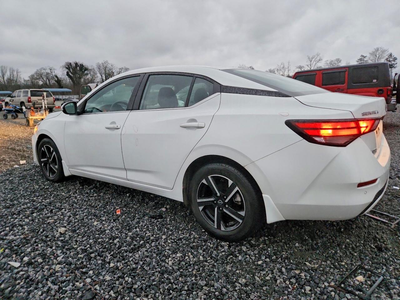 2024 NISSAN SENTRA SV photo 2