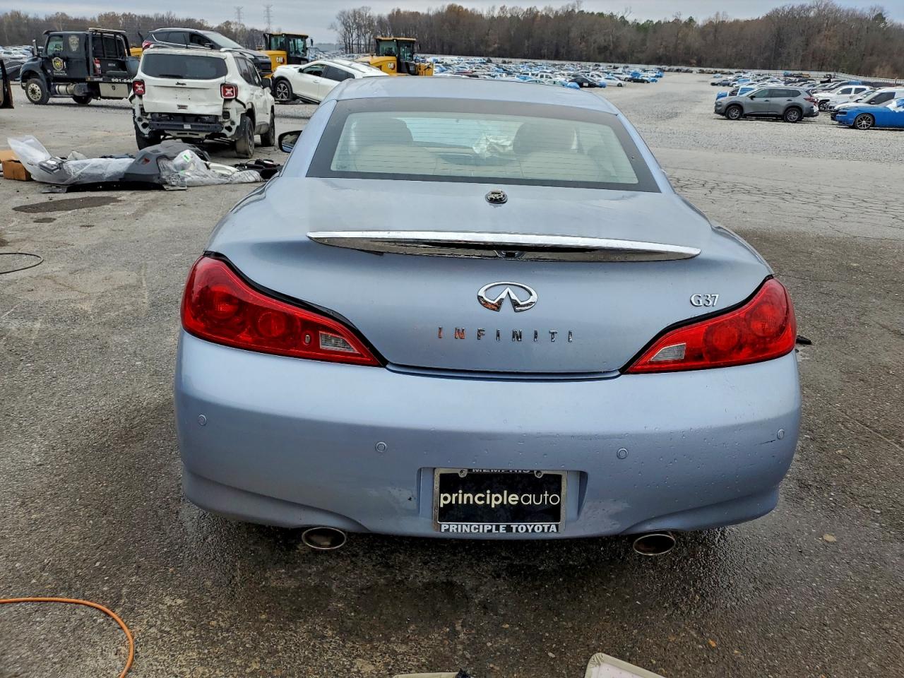 2013 INFINITI G37 SPORT photo 6