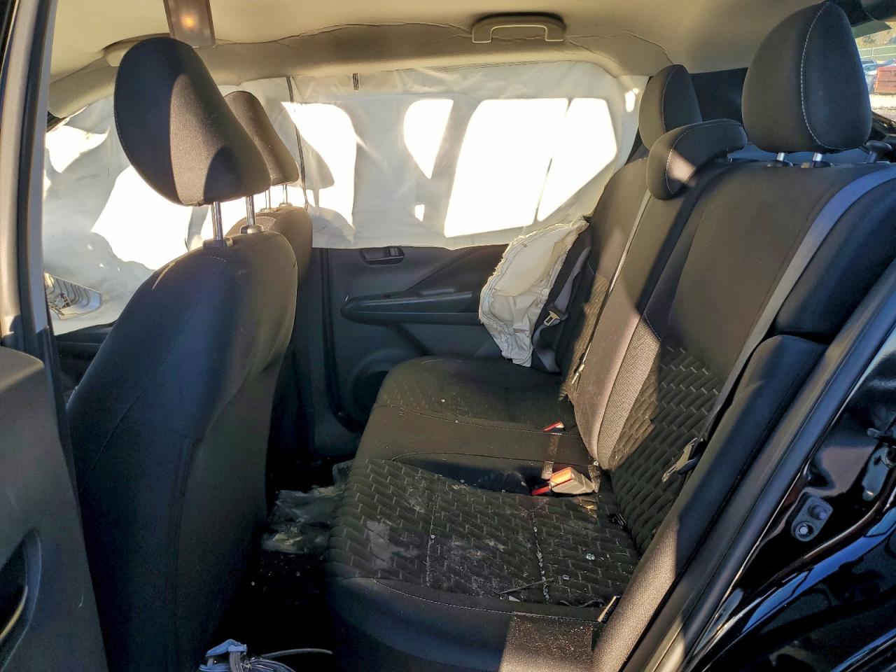 2021 NISSAN KICKS S photo 11