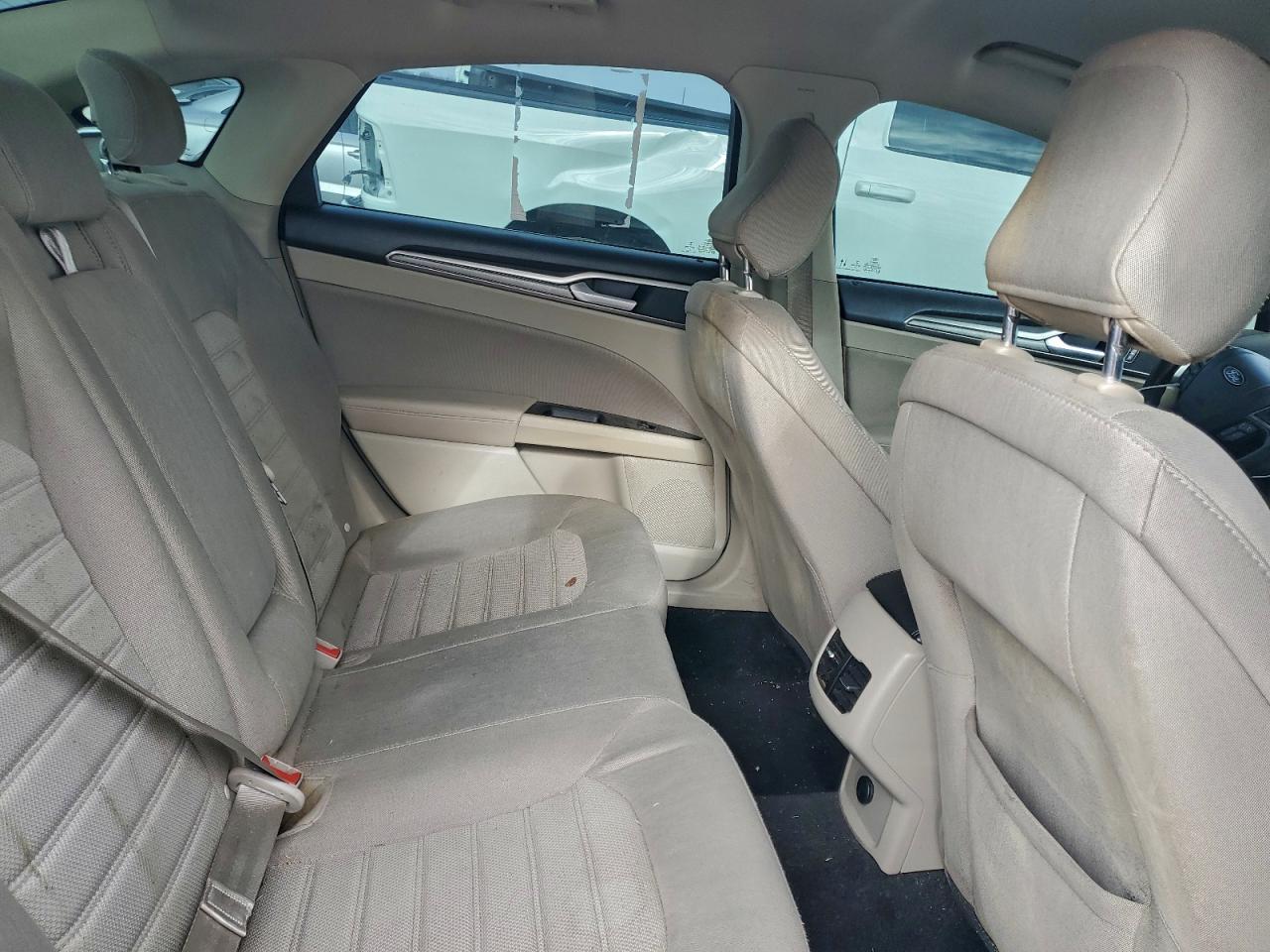 2020 FORD FUSION SE photo 10