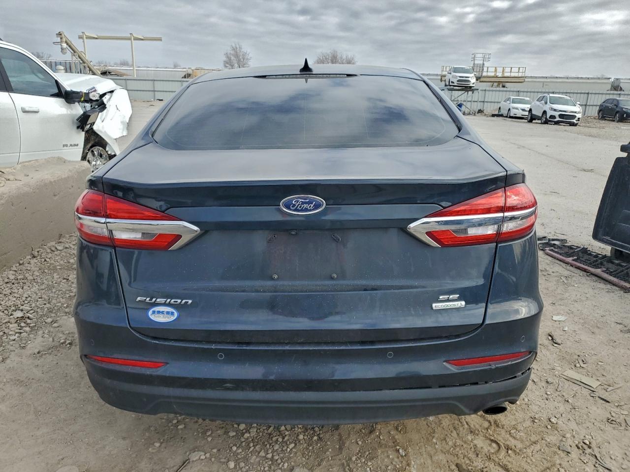 2020 FORD FUSION SE photo 6