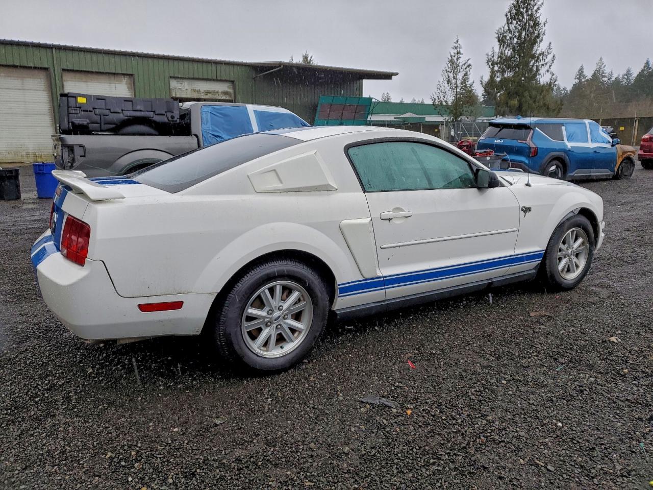 2006 FORD MUSTANG photo 3