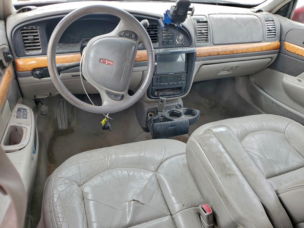 1999 LINCOLN CONTINENTAL photo 8