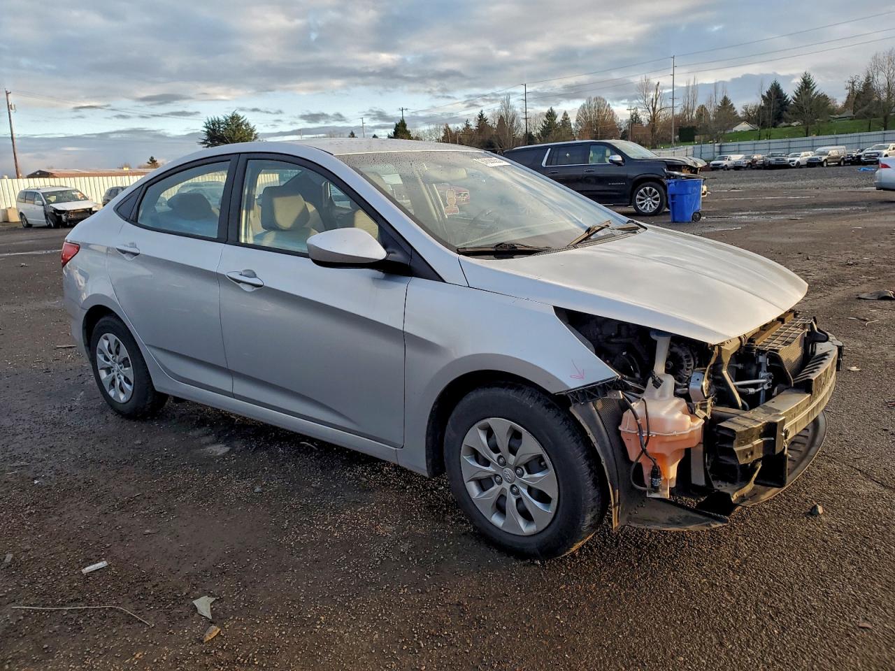 2016 HYUNDAI ACCENT SE photo 4