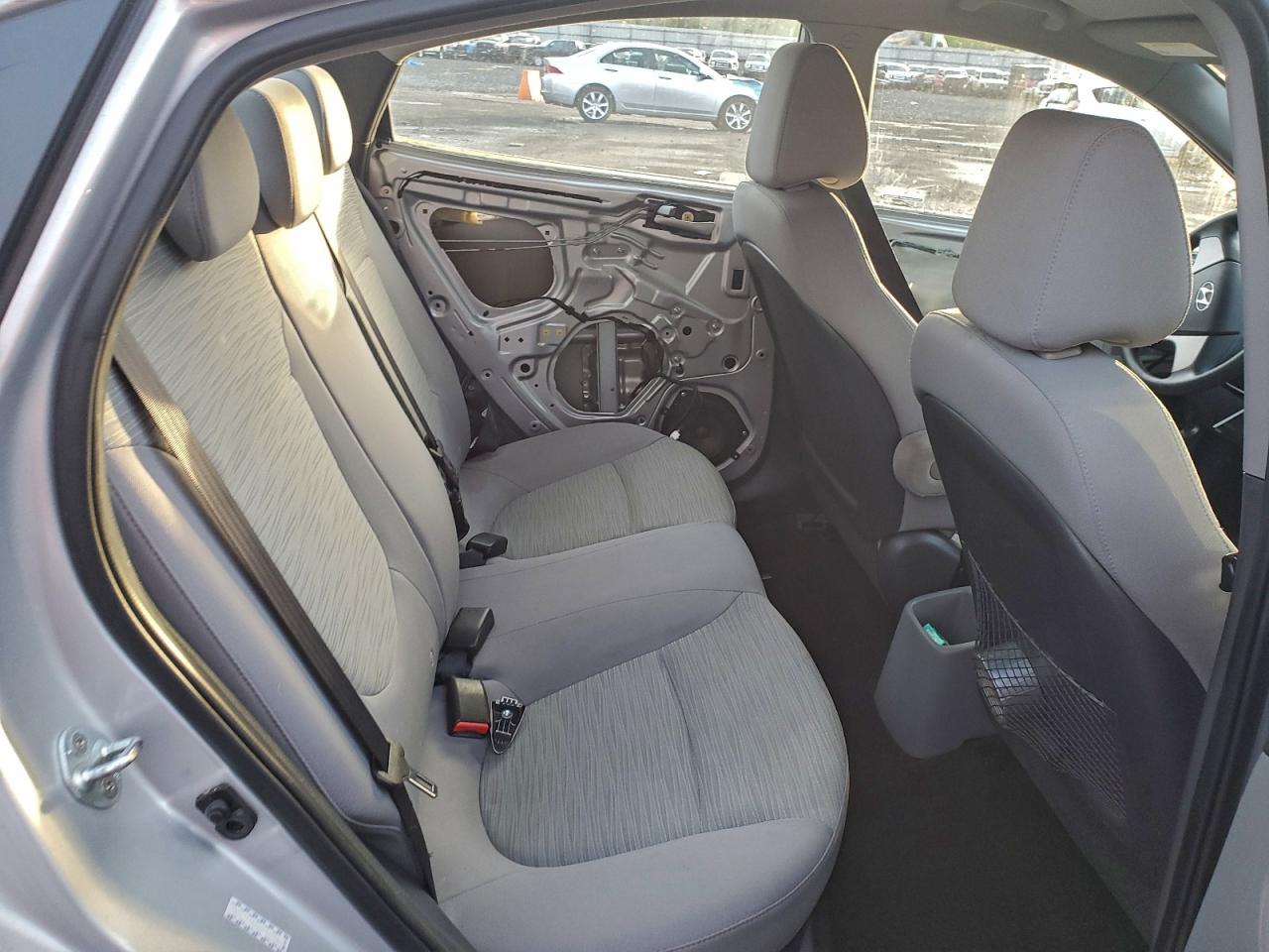 2016 HYUNDAI ACCENT SE photo 10