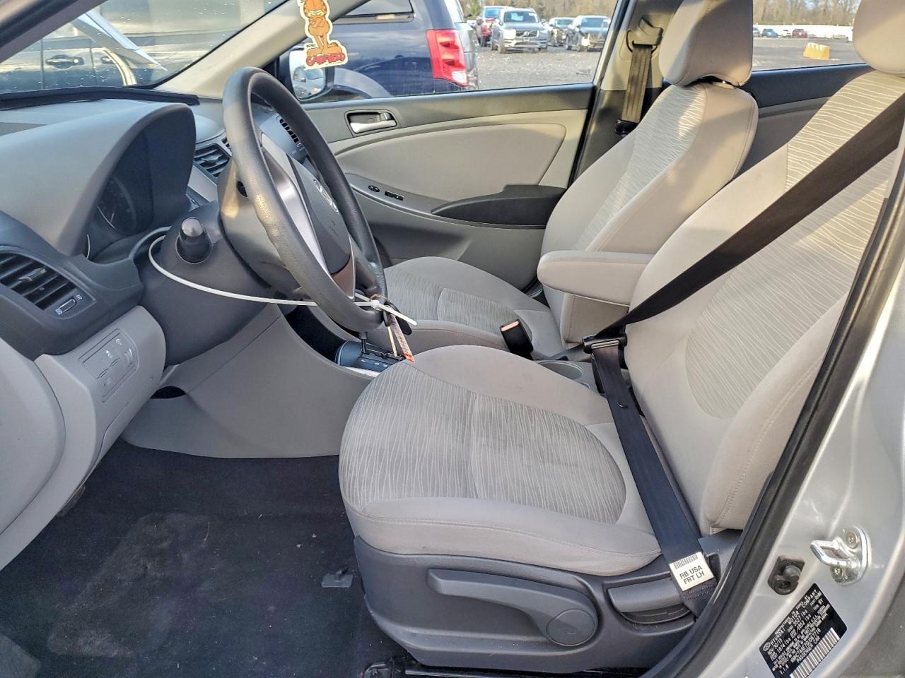 2016 HYUNDAI ACCENT SE photo 7