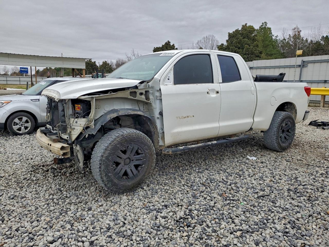 2013 TOYOTA TUNDRA
