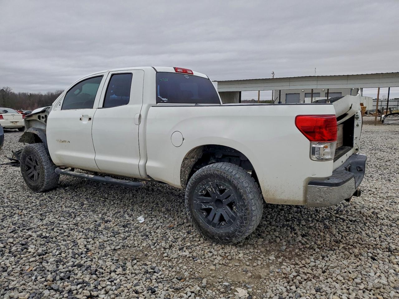 2013 TOYOTA TUNDRA DOUBLE CAB SR5 photo 2