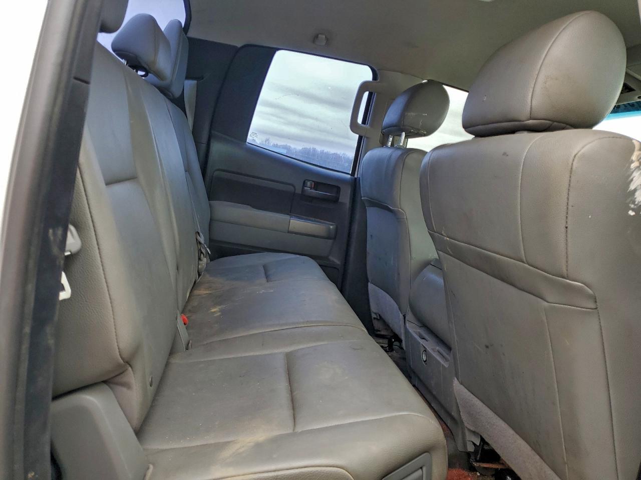 2013 TOYOTA TUNDRA DOUBLE CAB SR5 photo 10