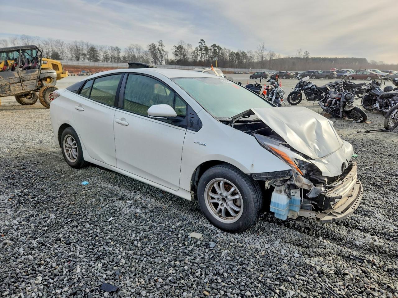 2016 TOYOTA PRIUS photo 4