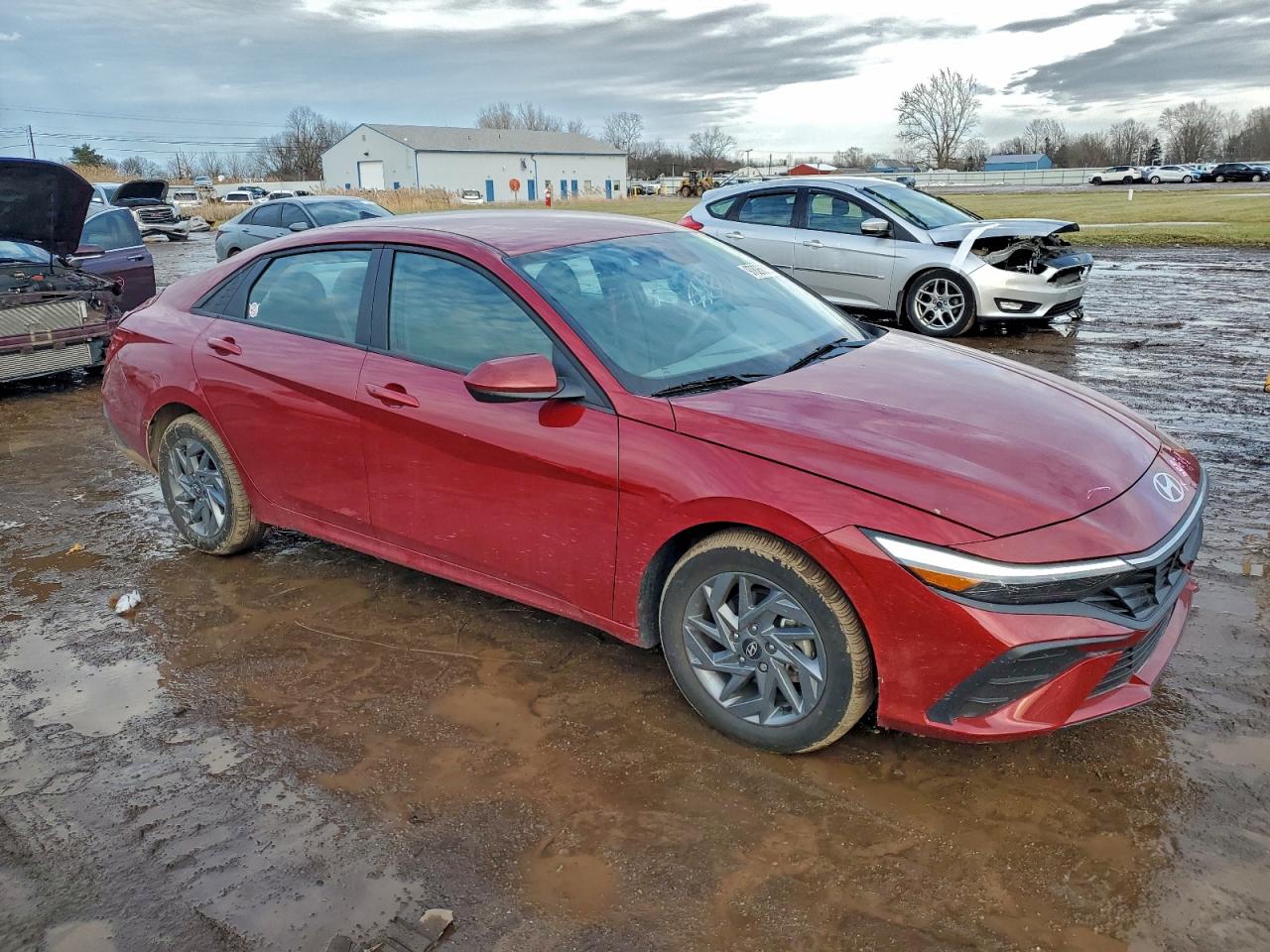 2024 HYUNDAI ELANTRA SEL photo 4