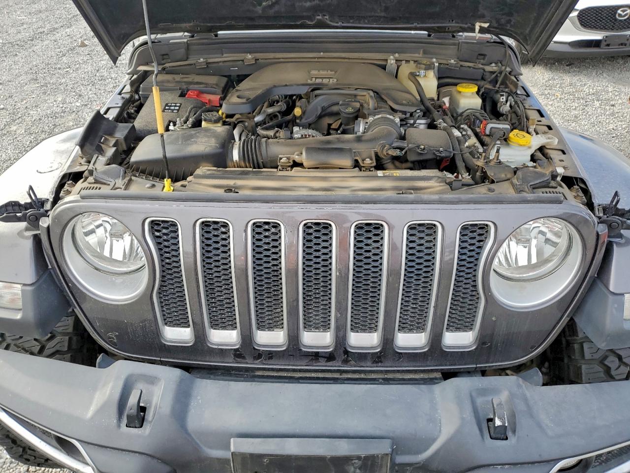 2018 JEEP WRANGLER UNLIMITED SAHARA photo 12