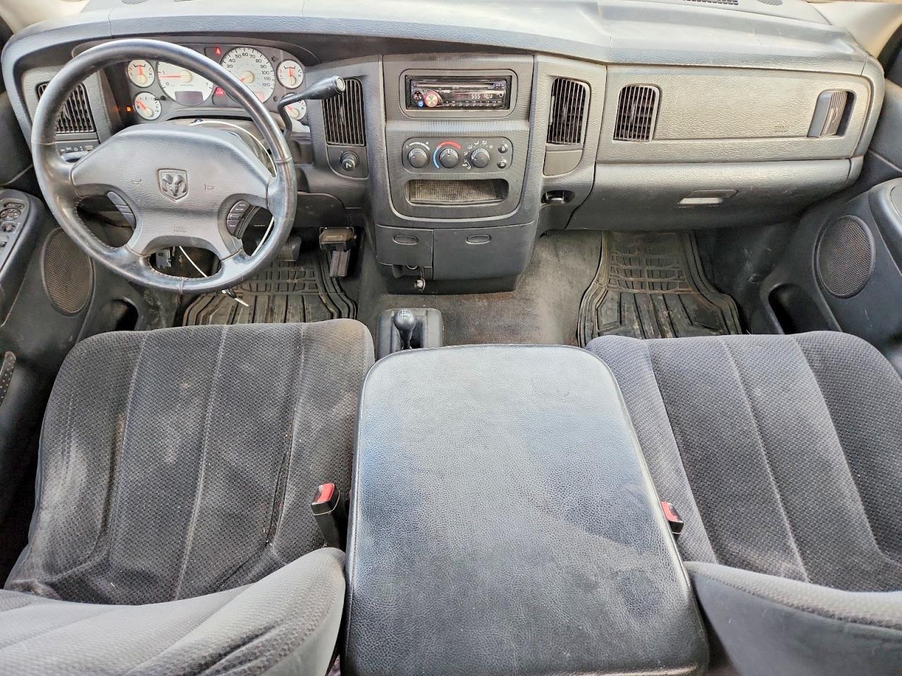2002 DODGE RAM 1500 photo 8