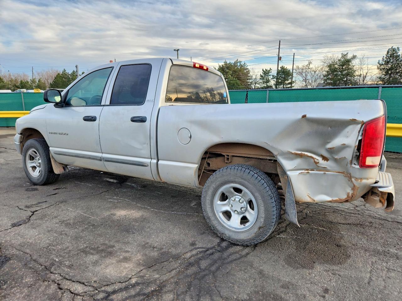 2002 DODGE RAM 1500 photo 2