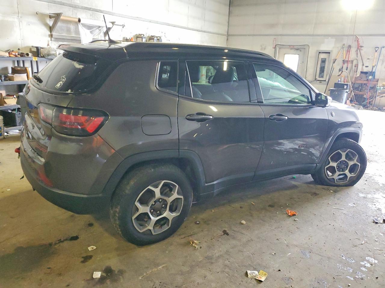 2022 JEEP COMPASS TRAILHAWK photo 3
