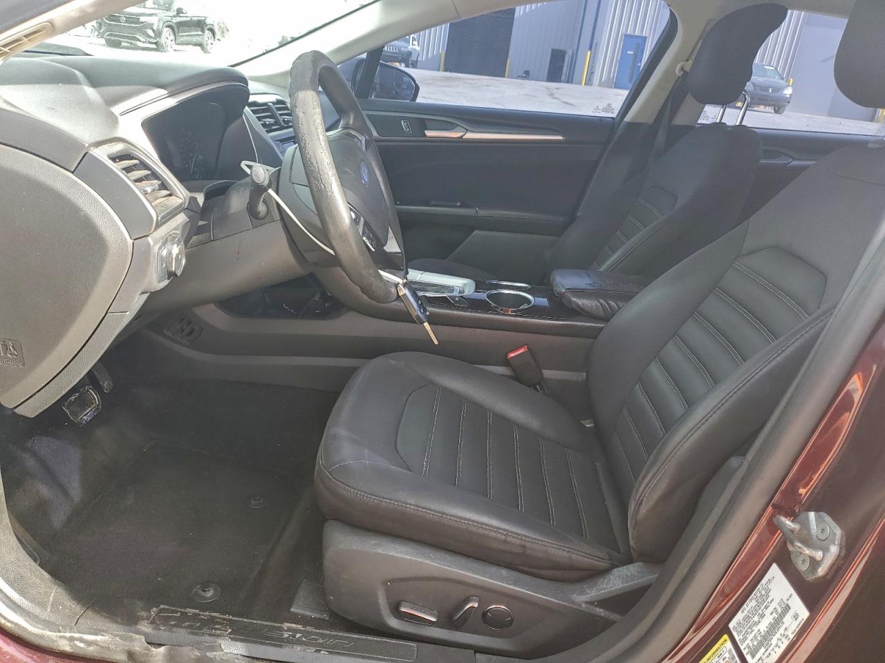 2013 FORD FUSION SE photo 19