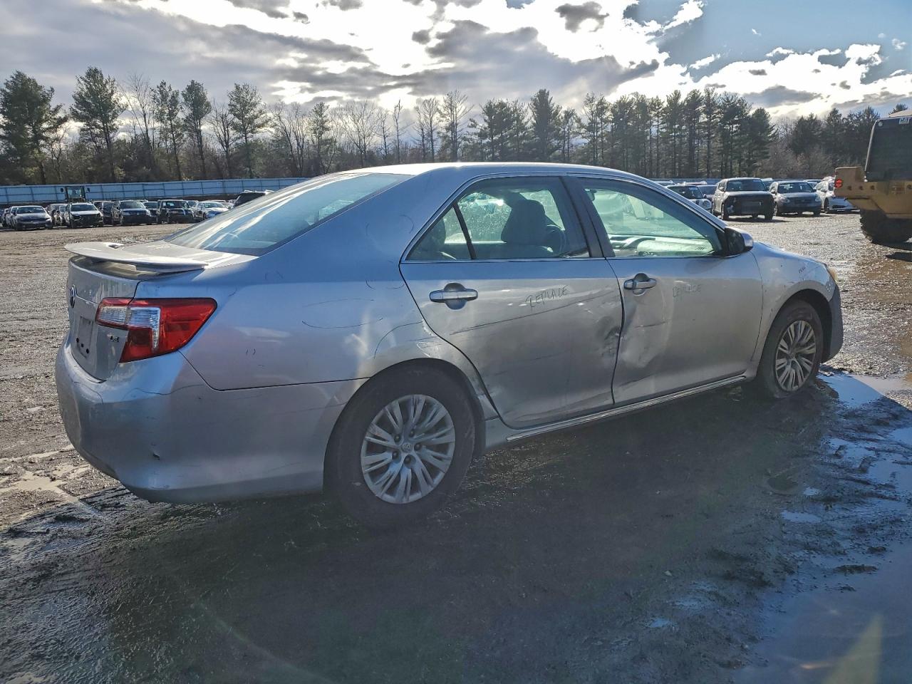 2012 TOYOTA CAMRY BASE photo 3