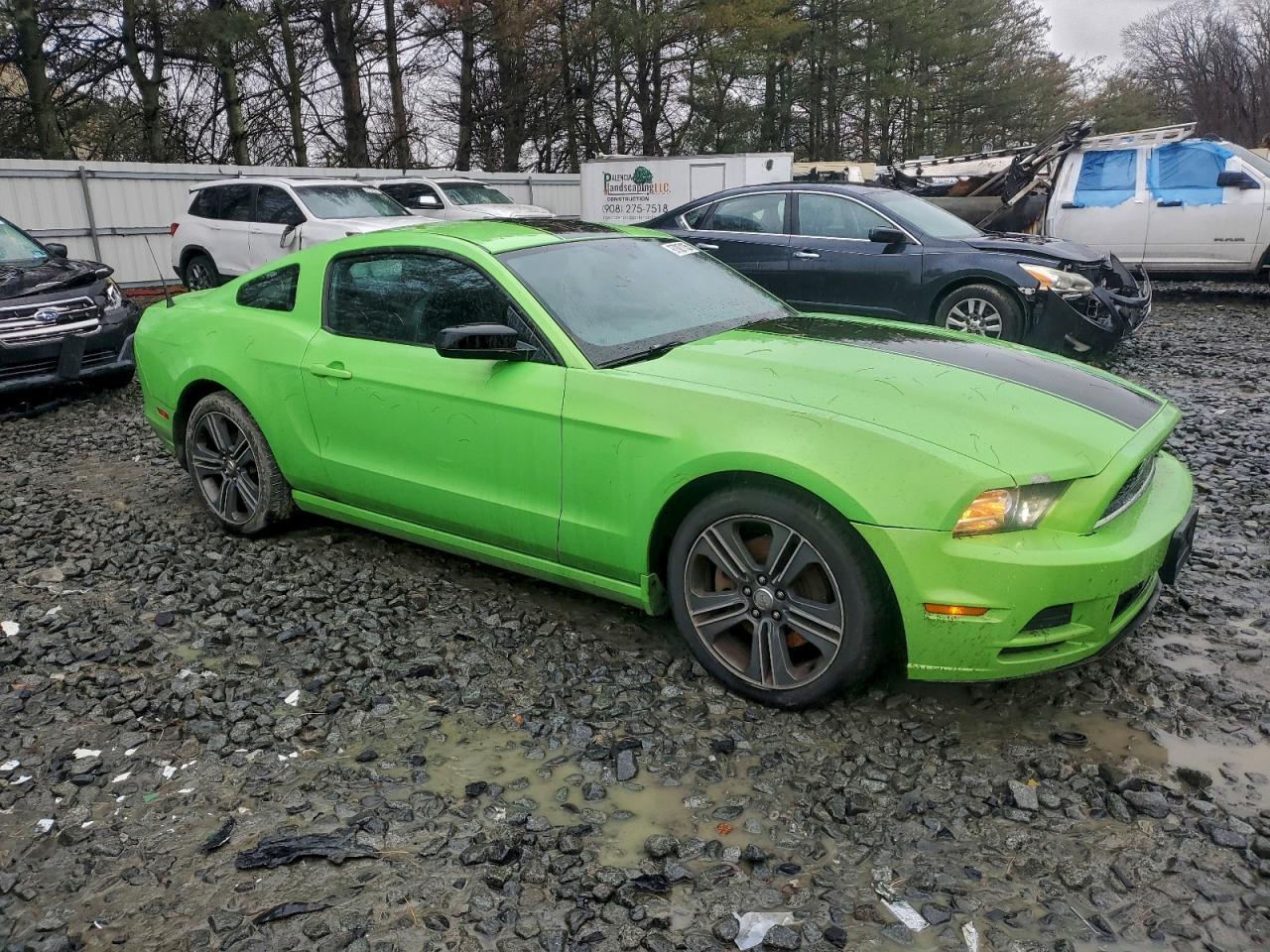 2013 FORD MUSTANG photo 7