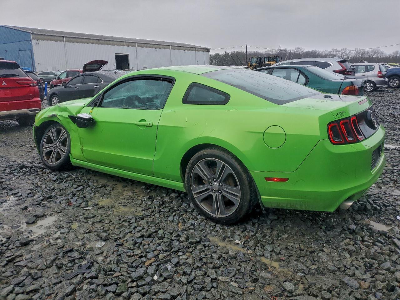 2013 FORD MUSTANG photo 3