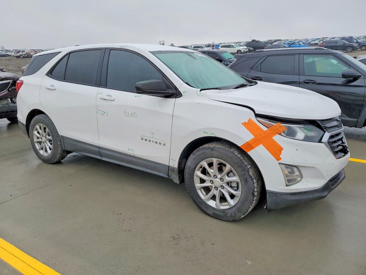 2019 CHEVROLET EQUINOX LS photo 4
