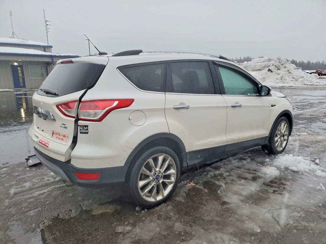 2016 FORD ESCAPE SE photo 5