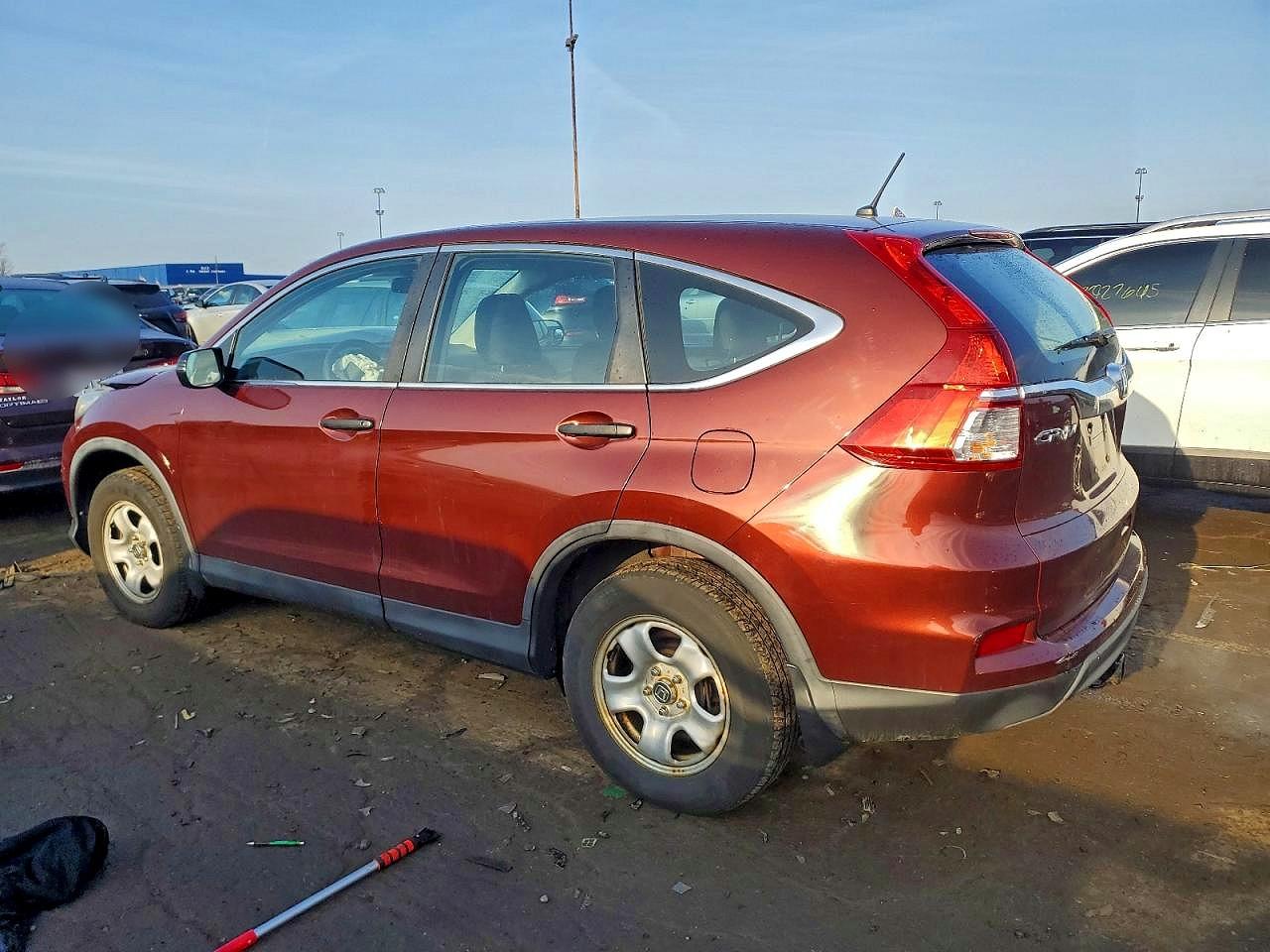 2015 HONDA CR-V LX photo 3