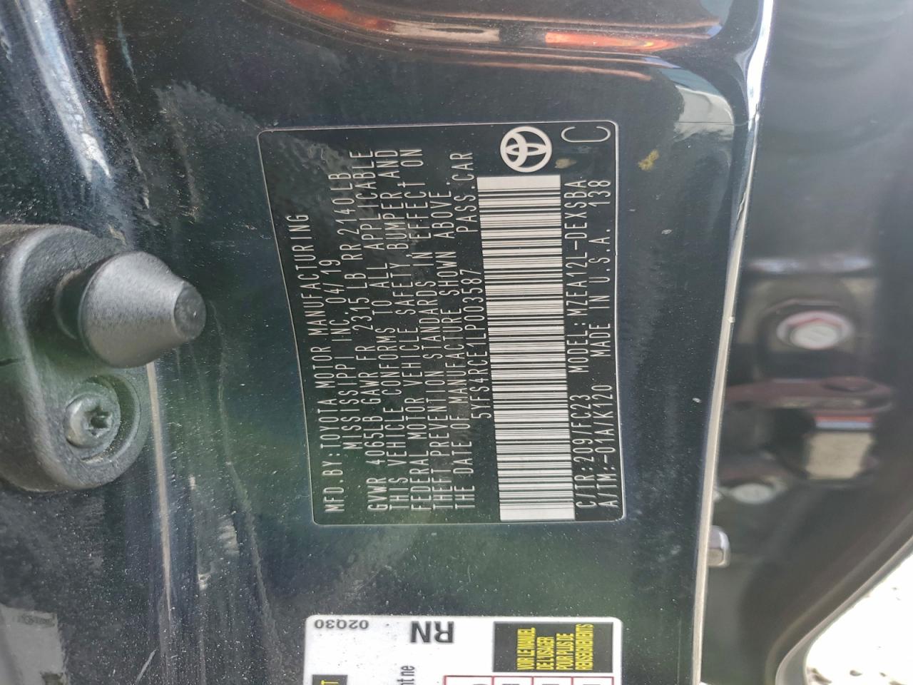 2020 TOYOTA COROLLA SE photo 13