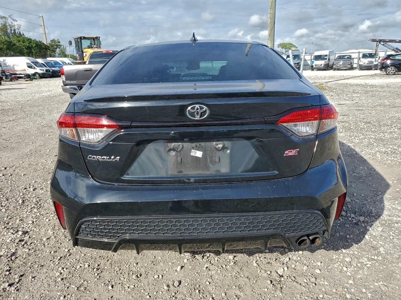 2020 TOYOTA COROLLA SE photo 6