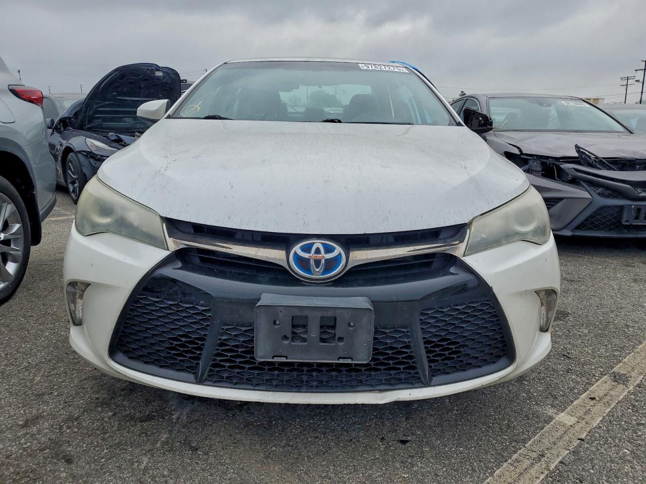 2016 TOYOTA CAMRY HYBRID photo 5