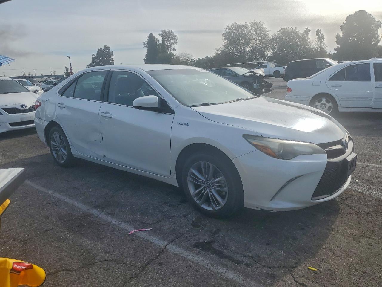 2016 TOYOTA CAMRY HYBRID photo 4