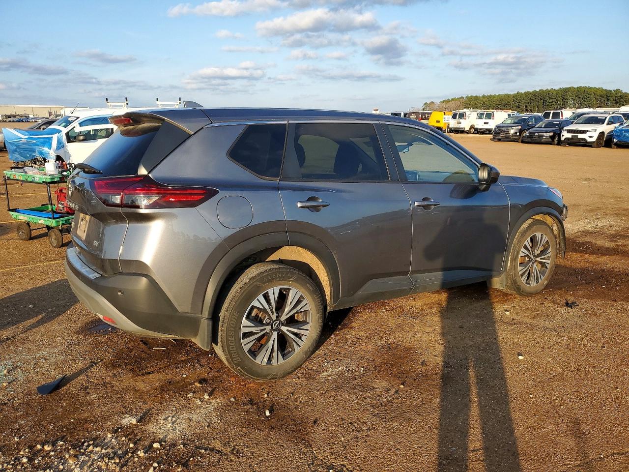 2023 NISSAN ROGUE SV photo 3